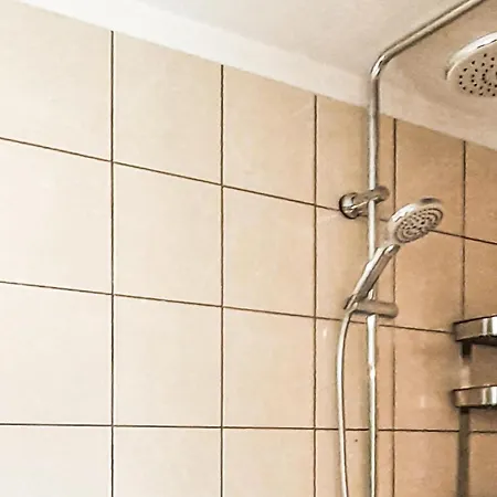 2 Bedroom Cozy In בית נופש